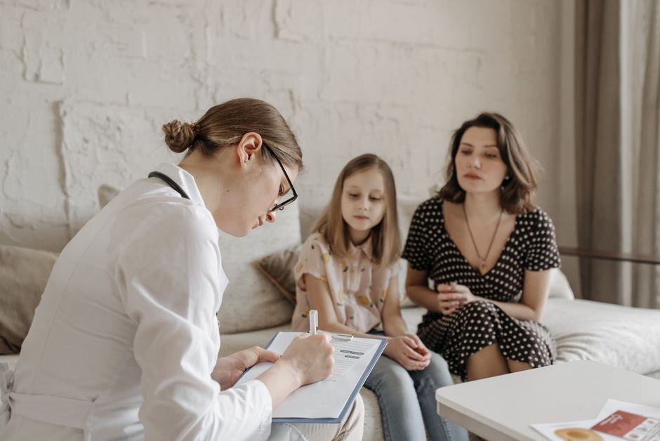 Hormonal therapy management — illustrative image
