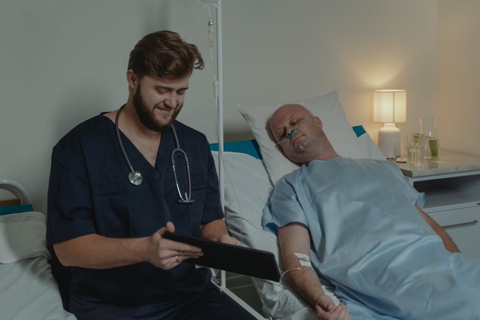 Support for Intestinal Cancer Patients — illustrative image